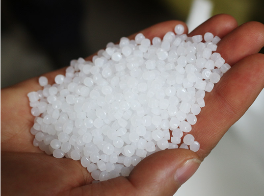 Yantai Double Plastic Industry Co., Ltd. insisterer på 100 % virgin HDPE-råmaterialer for å lage høykvalitets, miljøvennlige og holdbare plastnett